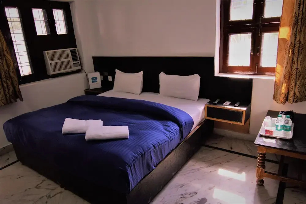 Hashtag Hostel