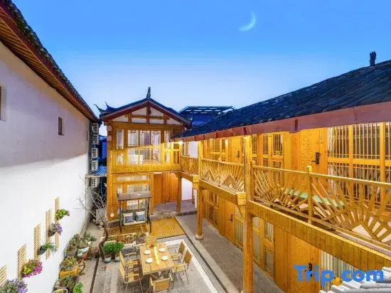 Luming Nanpan Light Luxury Boutique Stay (South Gate of The Old Town of Lijiang)