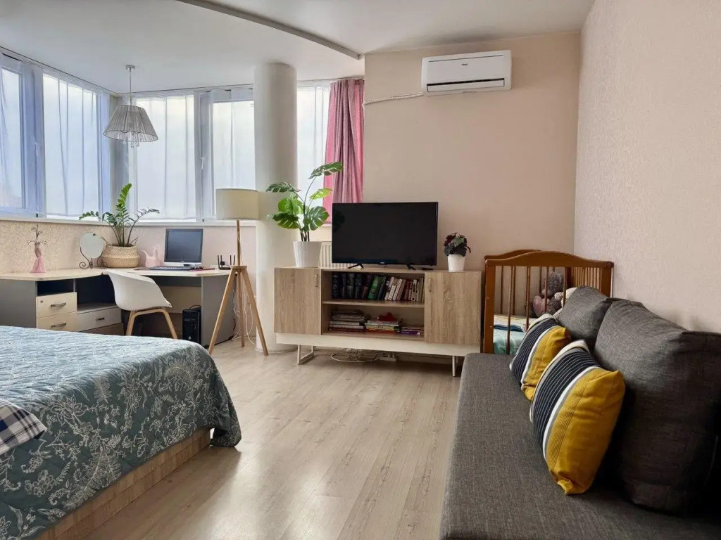 Апартаменты с колоннами InRoomSPb на проспекте Энгельса 136