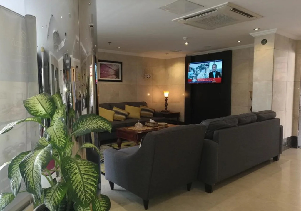 Al Ezzah Palace Hotel Suites