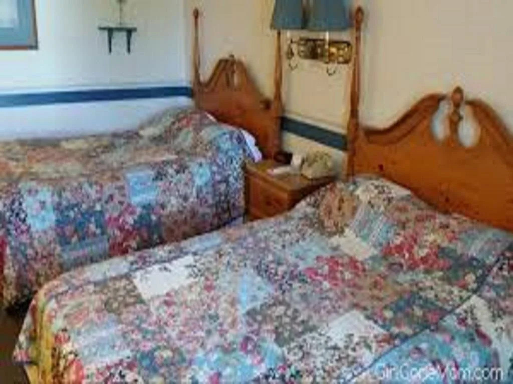 Country Living Inn