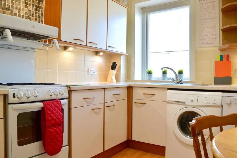 Crags View Apartment
