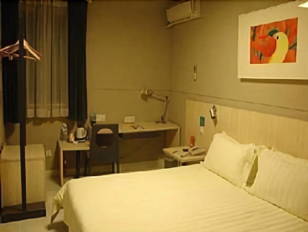 JJ Inn Chuansha East Huaxia Road