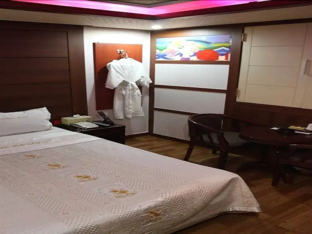 Picasso Motel
