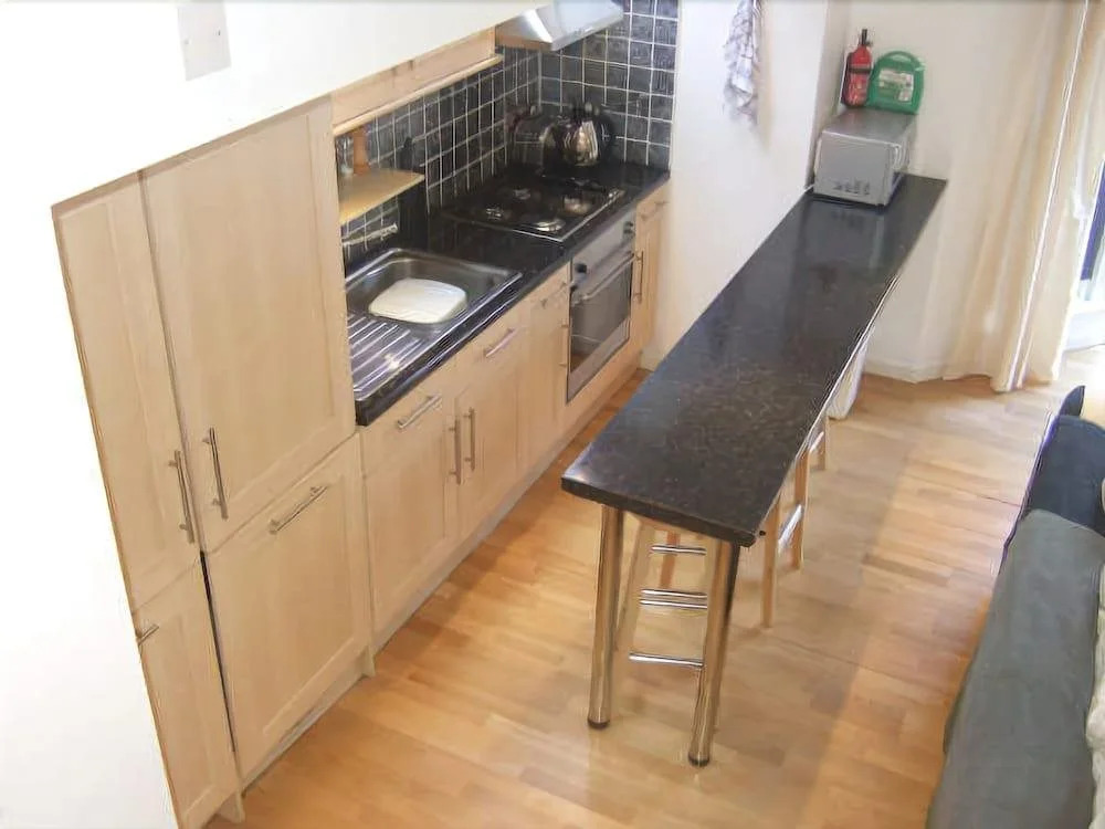 Flat 5 Cardiff