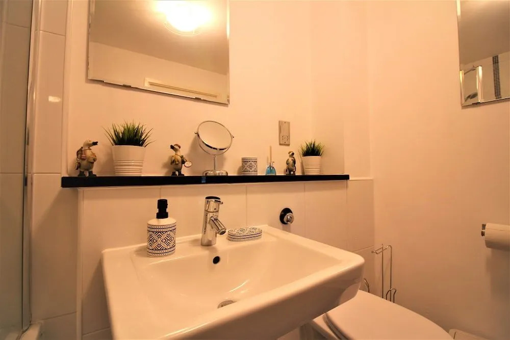 Solace Apartment Milton Keynes