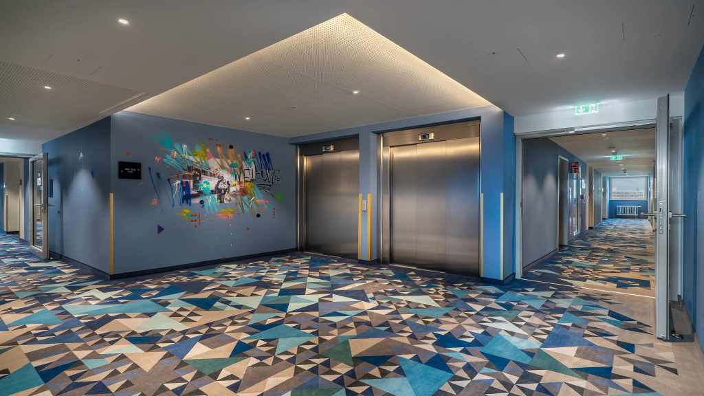 Holiday Inn - the niu, Ridge Halle Central Station by IHG