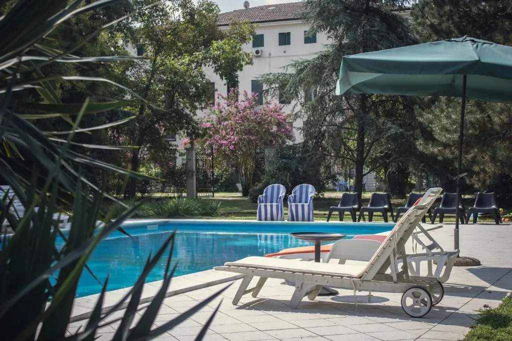 Villa Carrer