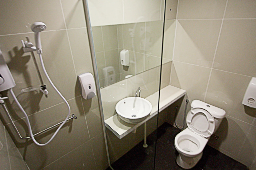 Place2Stay Business Hotel - Waterfront