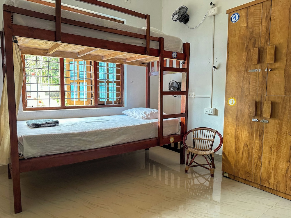 Mollys Hostel