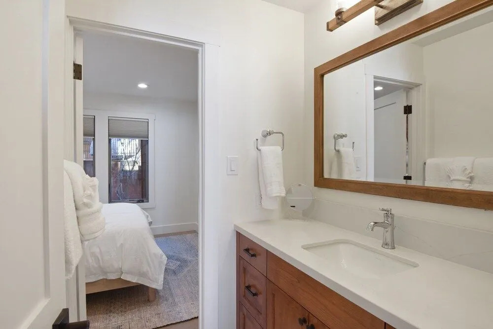 Lakefront Luxury