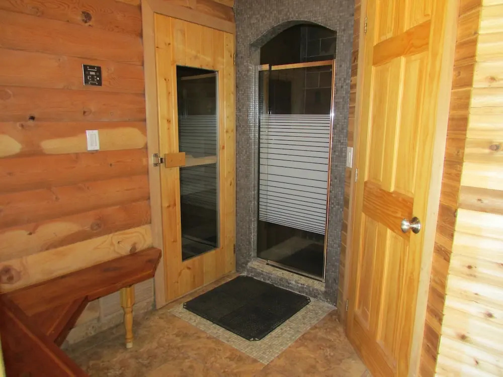 Chef's House Okanagan by Elevate Rooms