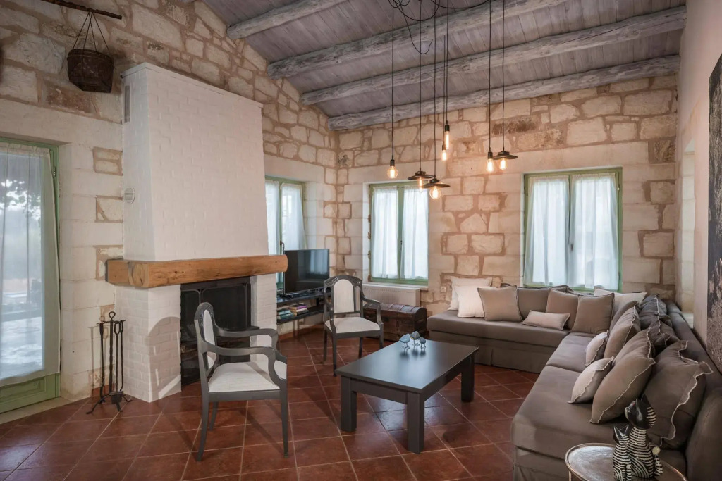 BOUTIQUE VILLA PETRA AMANDA Heated pool optional