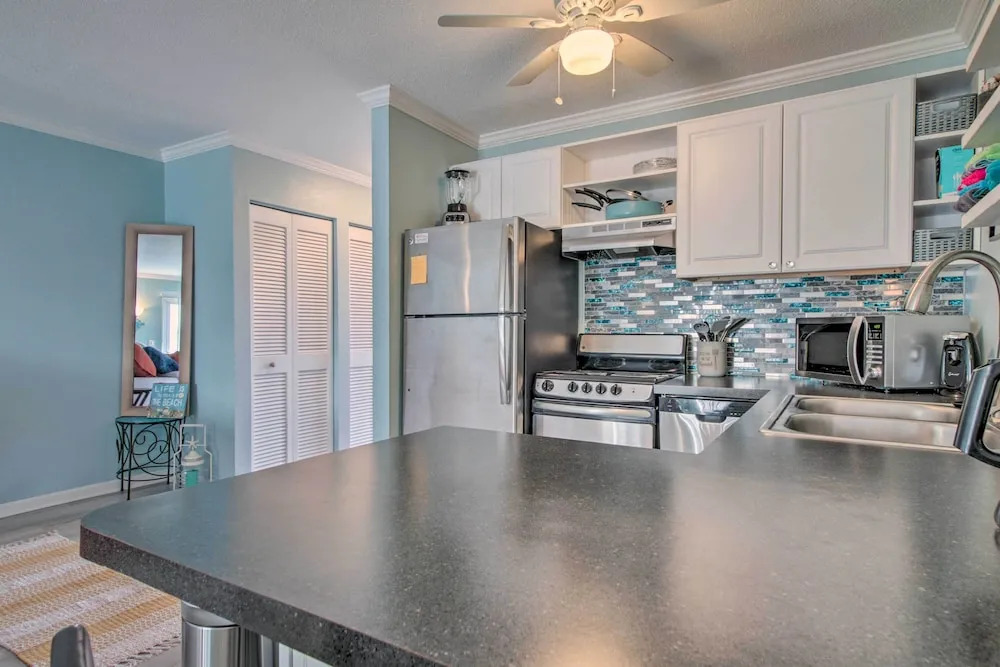 Central Studio w/ Deck: Walk to Shops & Dining!
