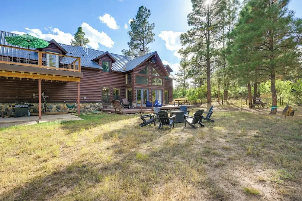 Spacious & Quiet Pagosa Springs Cabin w/ Deck!