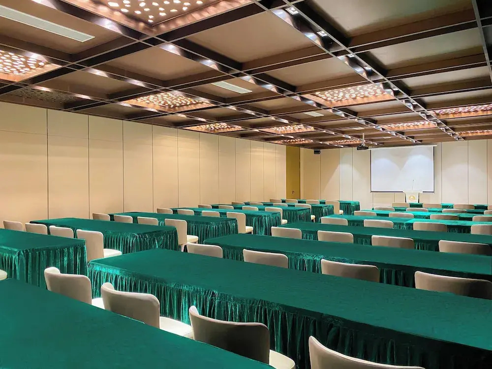 DongHu Resort Hotel