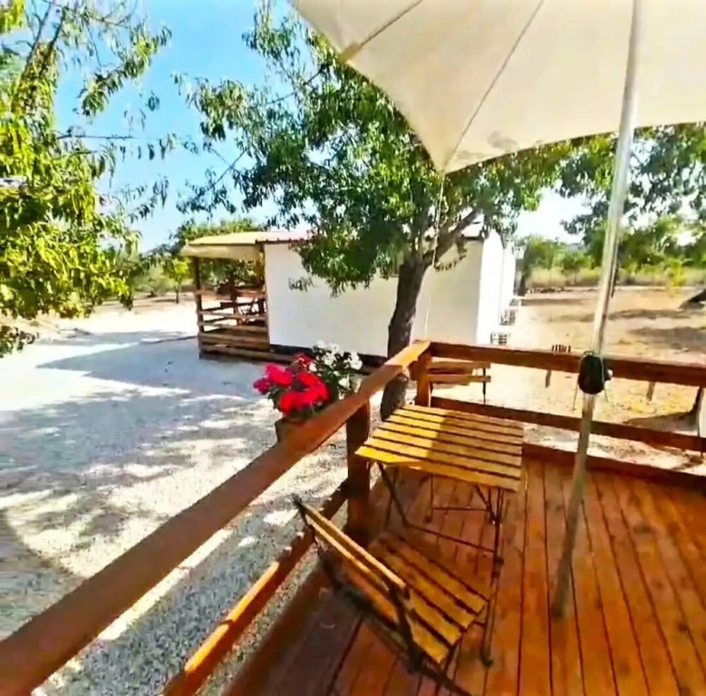 Feudo Mallav B&B Noto - Roulotte