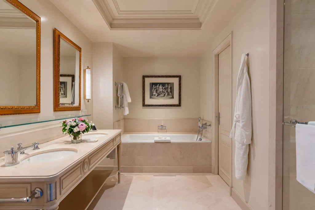 Four Seasons Hotel des Bergues Geneva