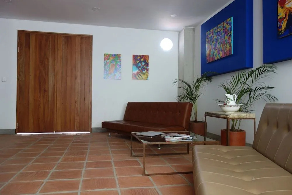 Apartaestudios Casa Bugambilia