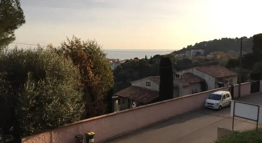 Appartement dans Villa, Roquebrune