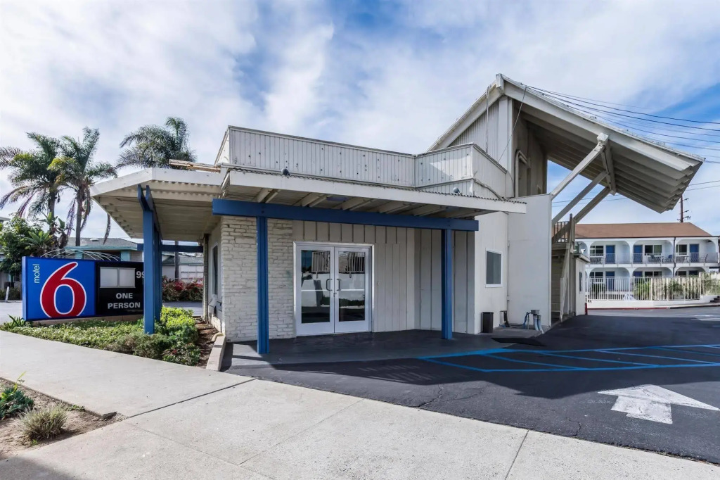 Pacific Inn