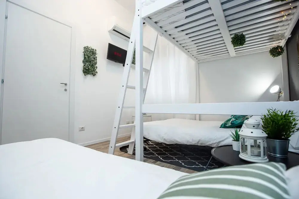 Home Hotel - Mamiani 6