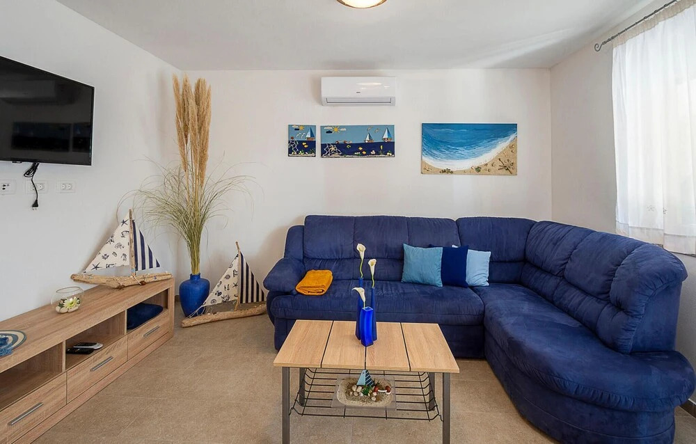 Amazing Home in Sikici With Wifi and 4 Bedrooms