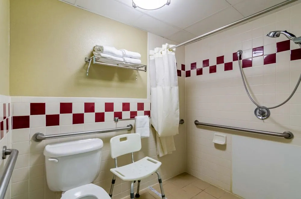 AmericInn Lodge & Suites Hesston