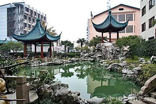 Suzhou Overseas Chinese Hotel