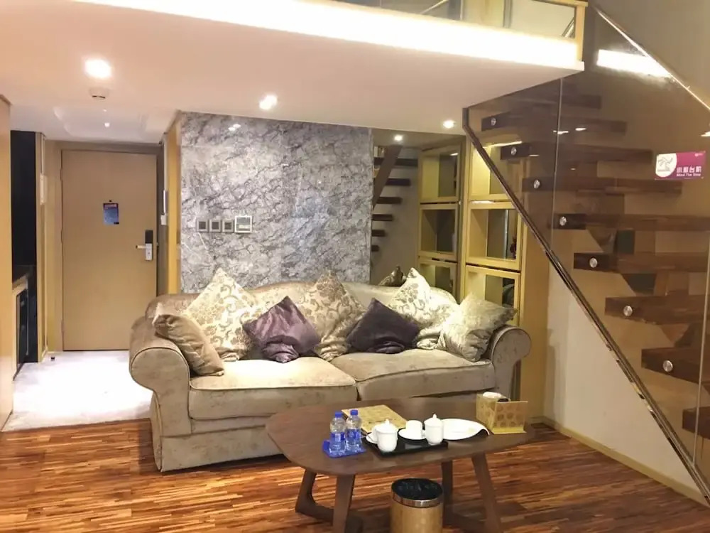 Checkinn Apartment- Poly Zhongda