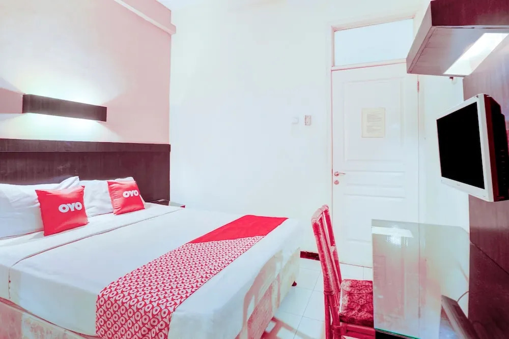 Hotel 22 by OYO Rooms