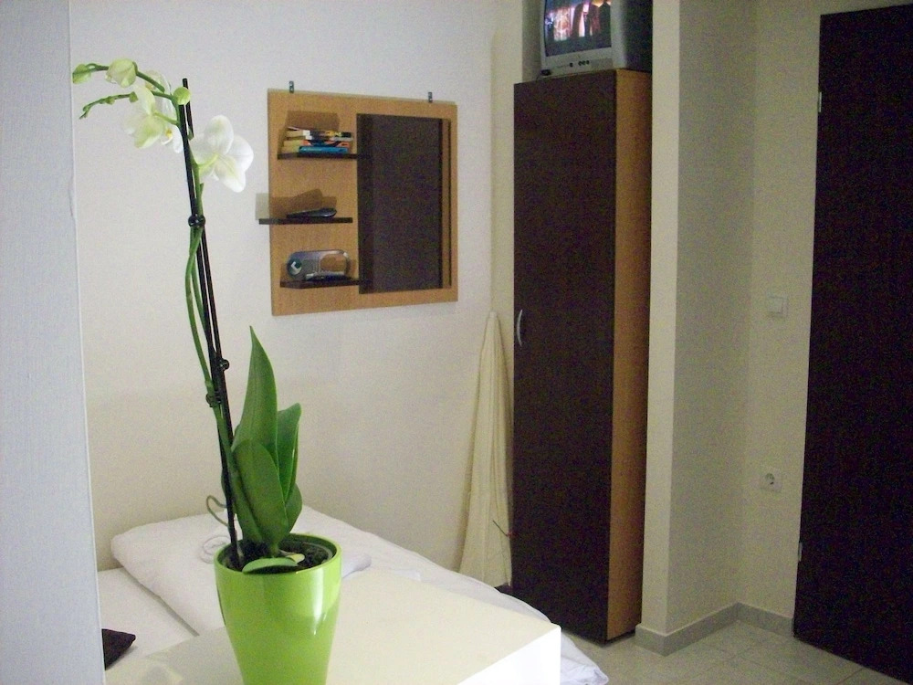 Posto Studios - Adults Only