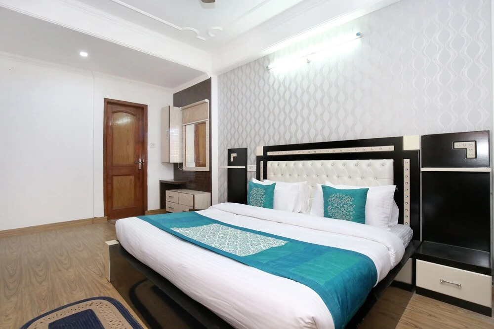 OYO 10406 Home Luxury 3BHK New Shimla