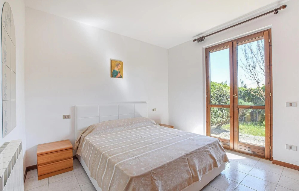 Beautiful Apartment in Lugana di Sirmione With Outdoor Swimming Pool and 1 Bedrooms