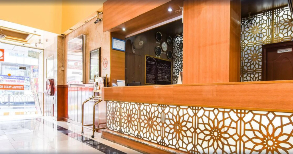 Отель Oyo 184 Central Paris Hotel