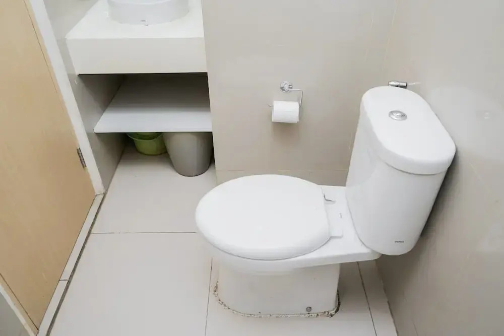 Clean and Tidy Studio Room at Tree Park Apartment