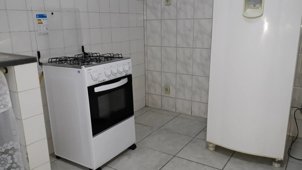 Casa 10 Completa Com Ar Cond Térrea Toda Sua Não Divide com Ninguem Exc Localização Centro Praia da Costa