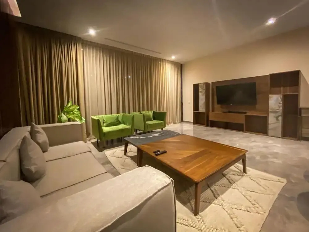 Character Comfort And Potential at our Luxury Studio Free Gym Shuttle to the Beach Club Spa Yoga