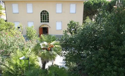 Hotel Garden Palace