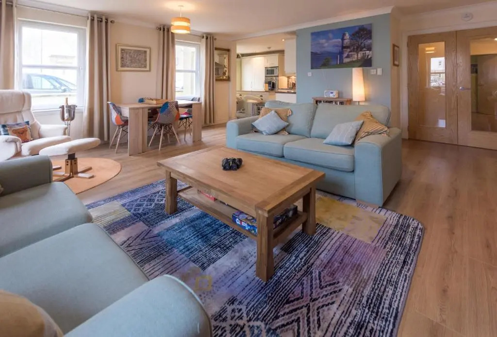 Marina View Apartment
