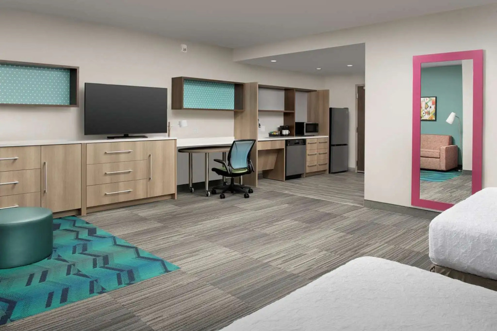 Home2 Suites By Hilton Miami Airport South Blue Lagoon