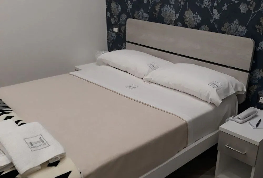 Hermes rooms for tourists