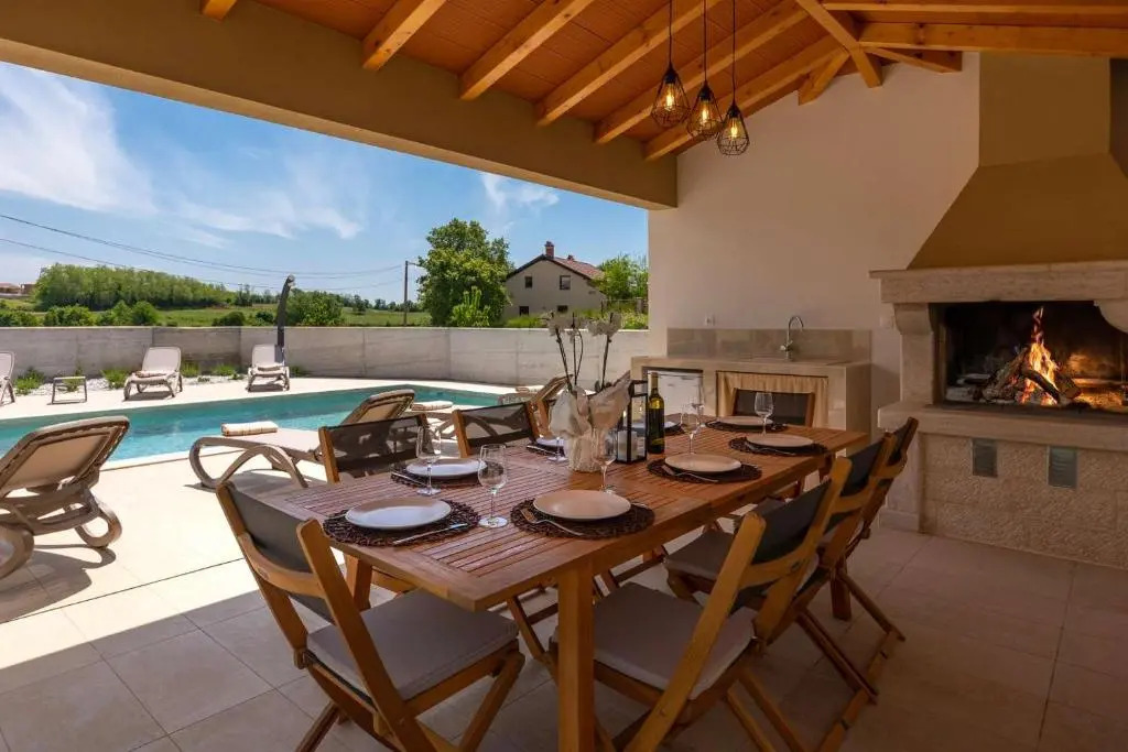 Villa Alena