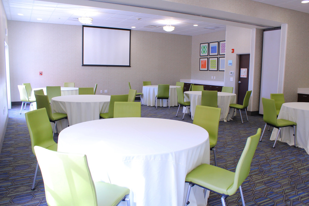Holiday Inn Express Hotel & Suites Napa Valley-American Canyon by IHG