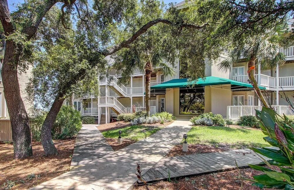 103 B Port O Call by Avantstay Direct Beach Access Screened In Porch!