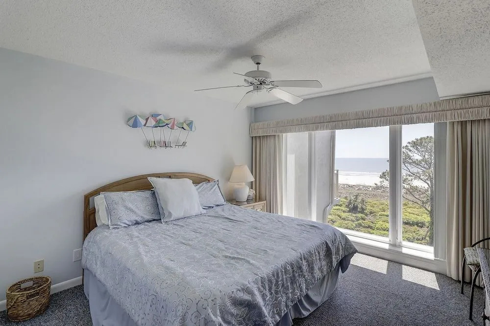 Shorewood 507 by RedAwning