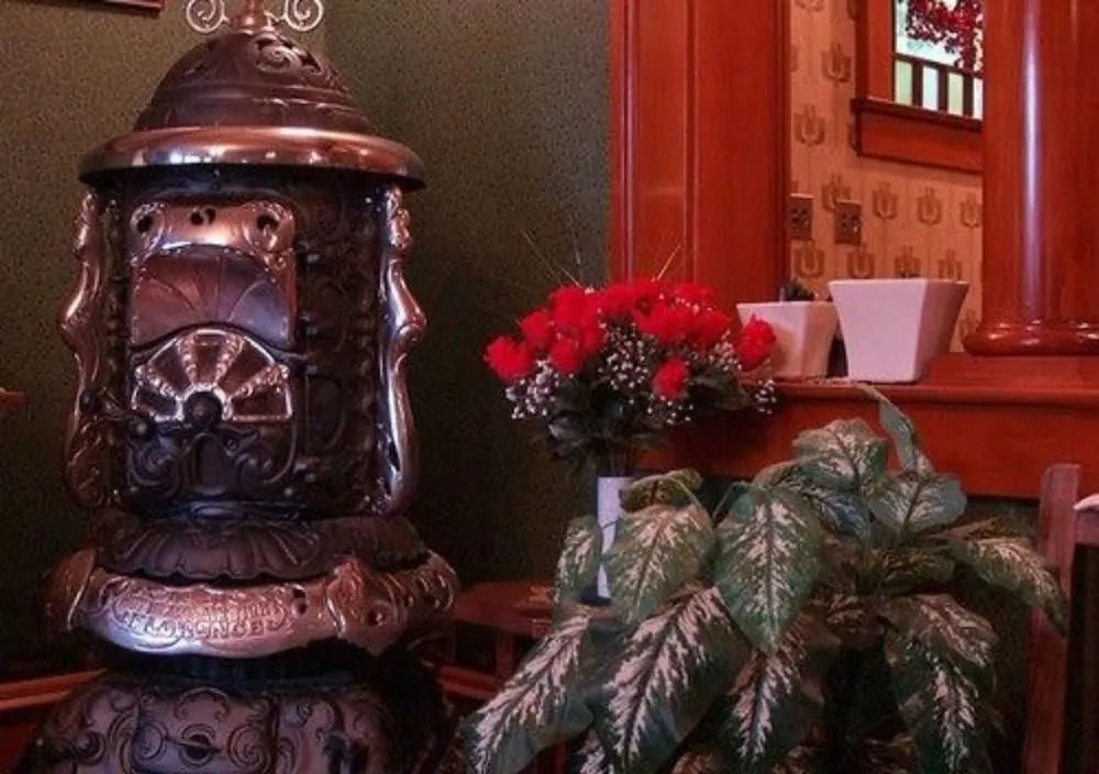 Alaskas Capital Inn Bed and Breakfast