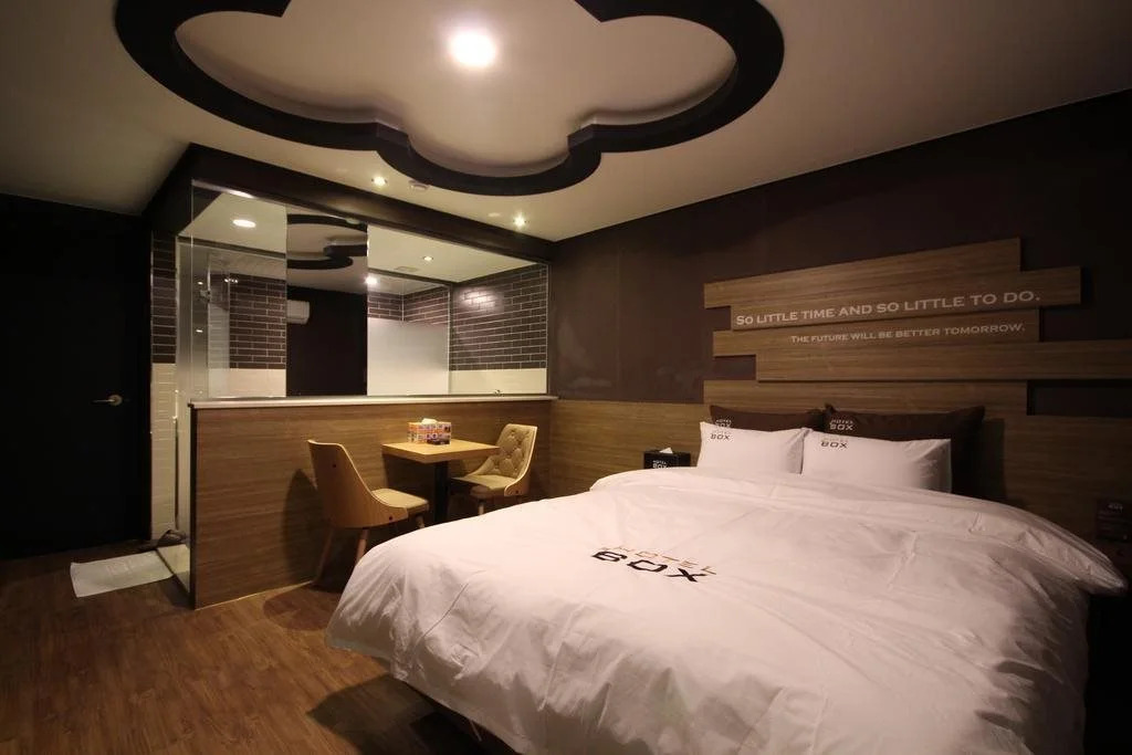Jeonju Uadong Box Hotel