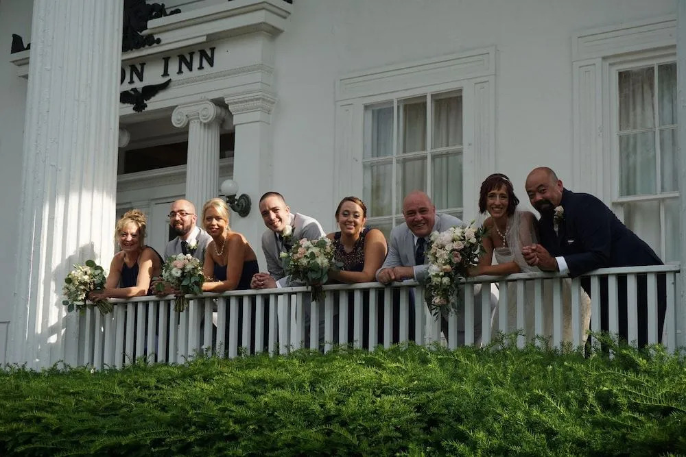 Avon Inn