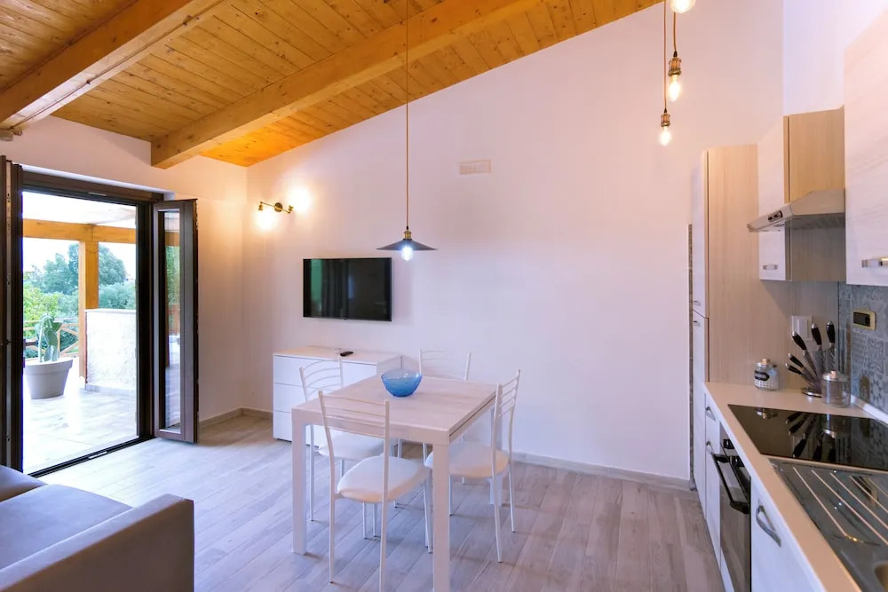 Dominella - Apartment With Pool in Cilento